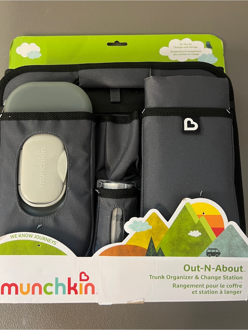 🌈🎈MUNCHKIN TRUNK ORGANIZER & CHANGE STATION🎈🌈